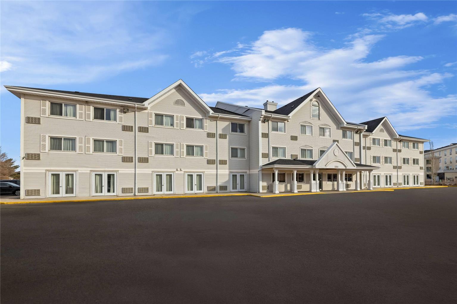 Travelodge Suites by Wyndham Regina