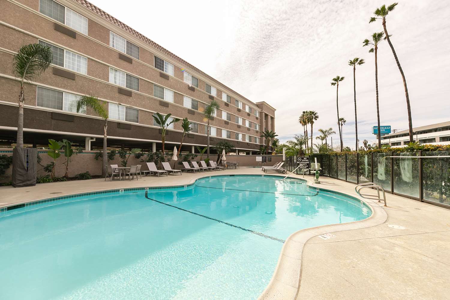 Best Western San Diego Zoo SeaWorld Inn & Suites I8, Exit 3, CA See Discounts