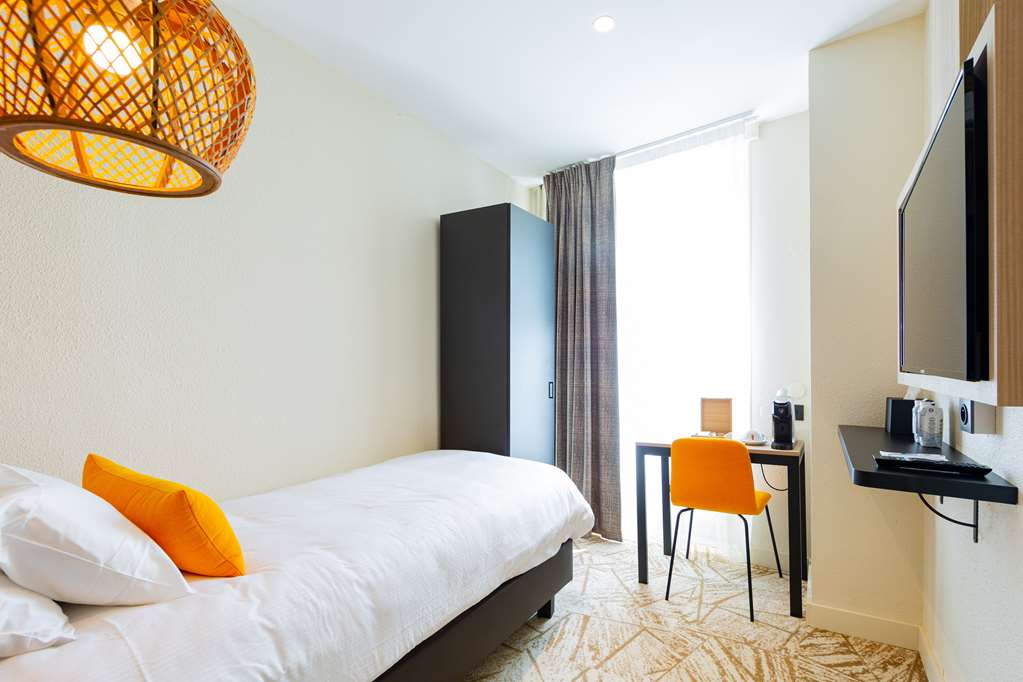 Best Western Mulhouse Salvator Centre-guestroom-Guest Room,On-Site.jpg