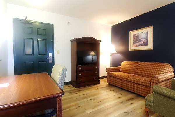  - Wingate by Wyndham Austintown - I-80, Exit 223