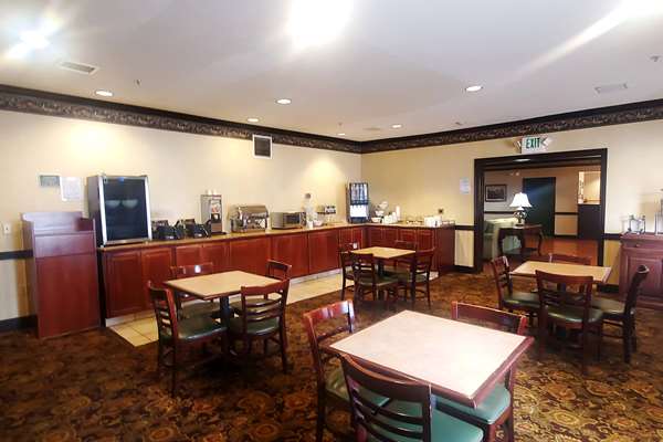  - Wingate by Wyndham Austintown - I-80, Exit 223