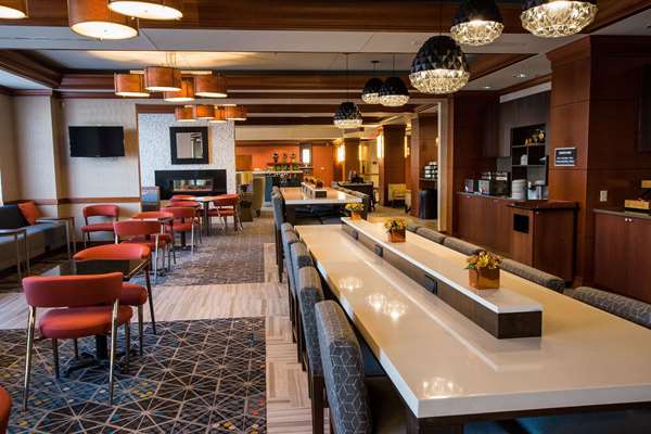 Amenities - Wyndham Hotel on John Deere Commons Moline - I-74, Exit 2