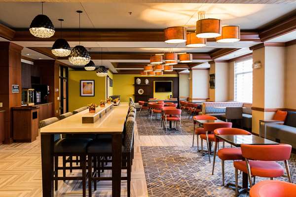 Amenities - Wyndham Hotel on John Deere Commons Moline - I-74, Exit 2