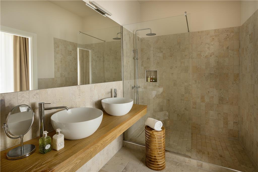 PRECISE TALE POGGIO ALLA SALA-guestroom-Guest Room,Bathroom,On-Site.jpg