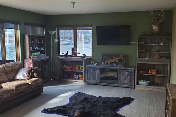  - Governors Inn Travelodge Pierre