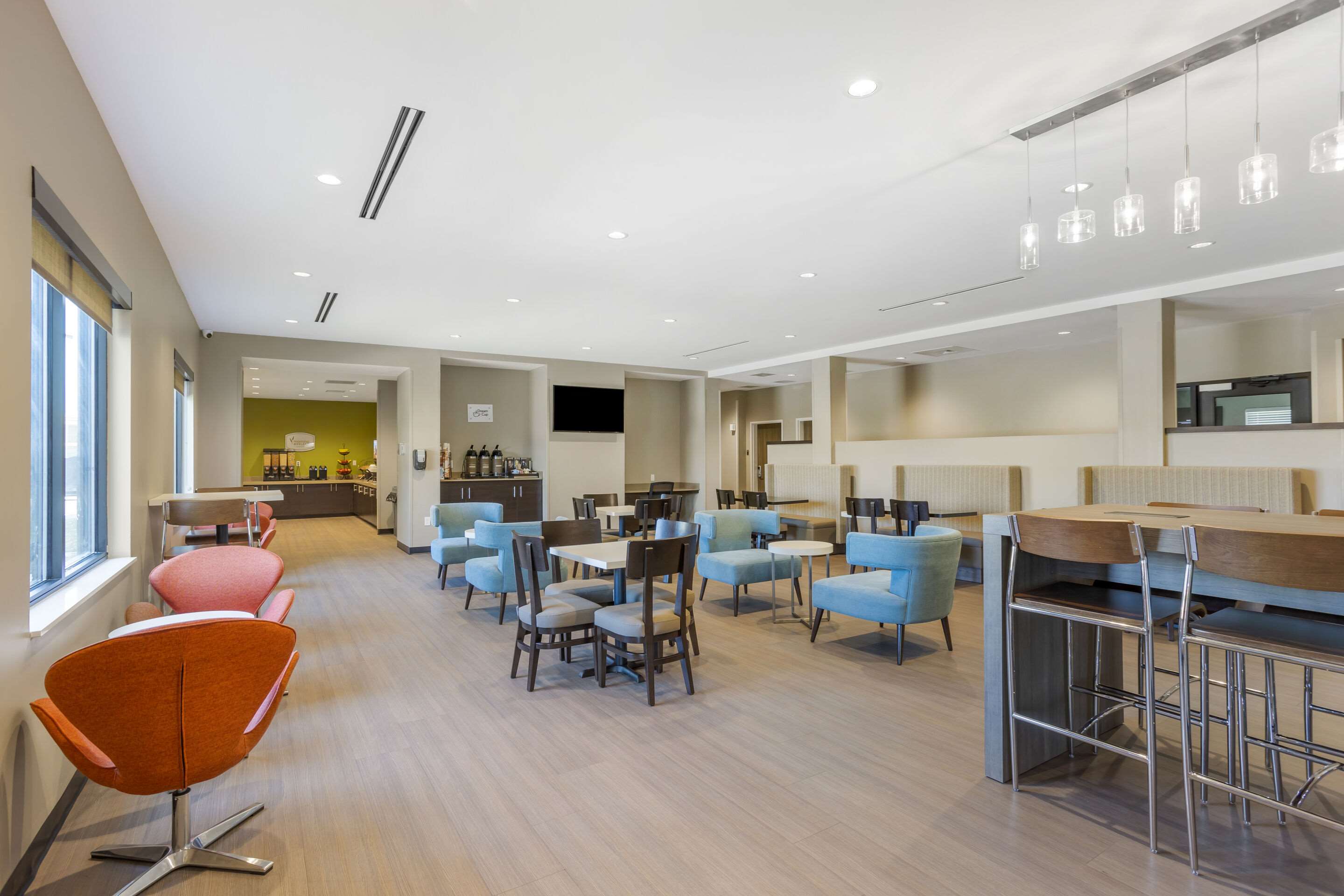 Enjoy breakfast in this seating area | Sleep Inn