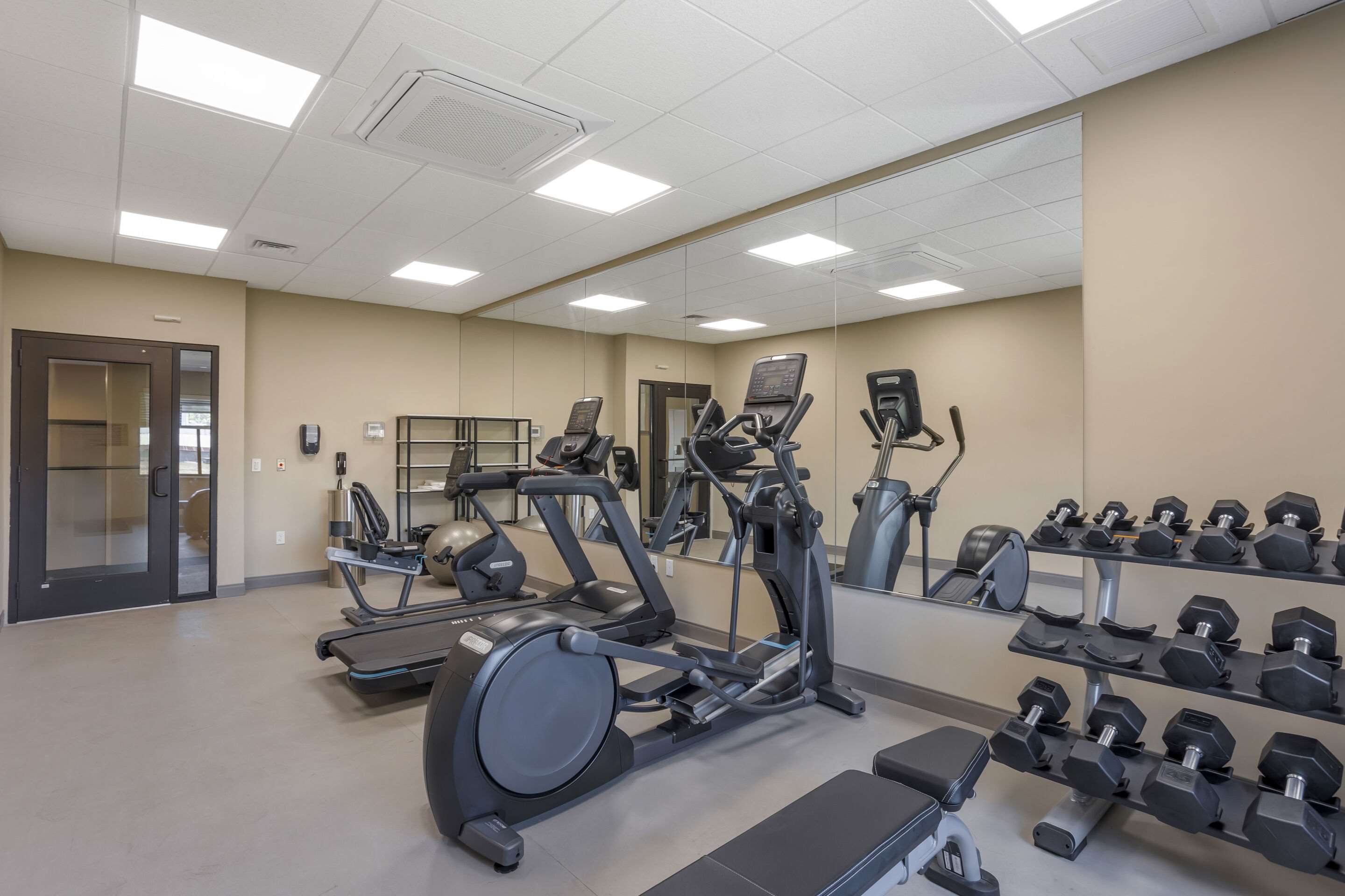 Fitness center | Sleep Inn