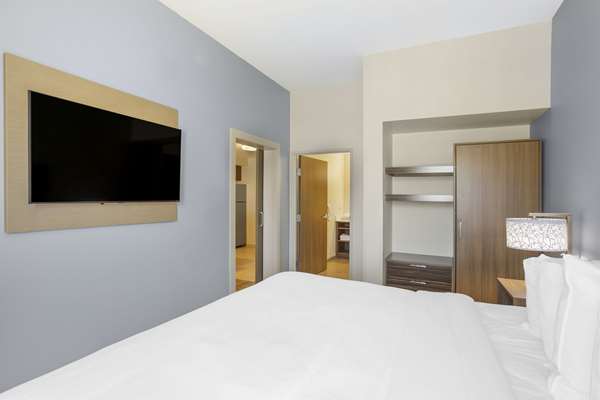 Suite - MainStay Suites York