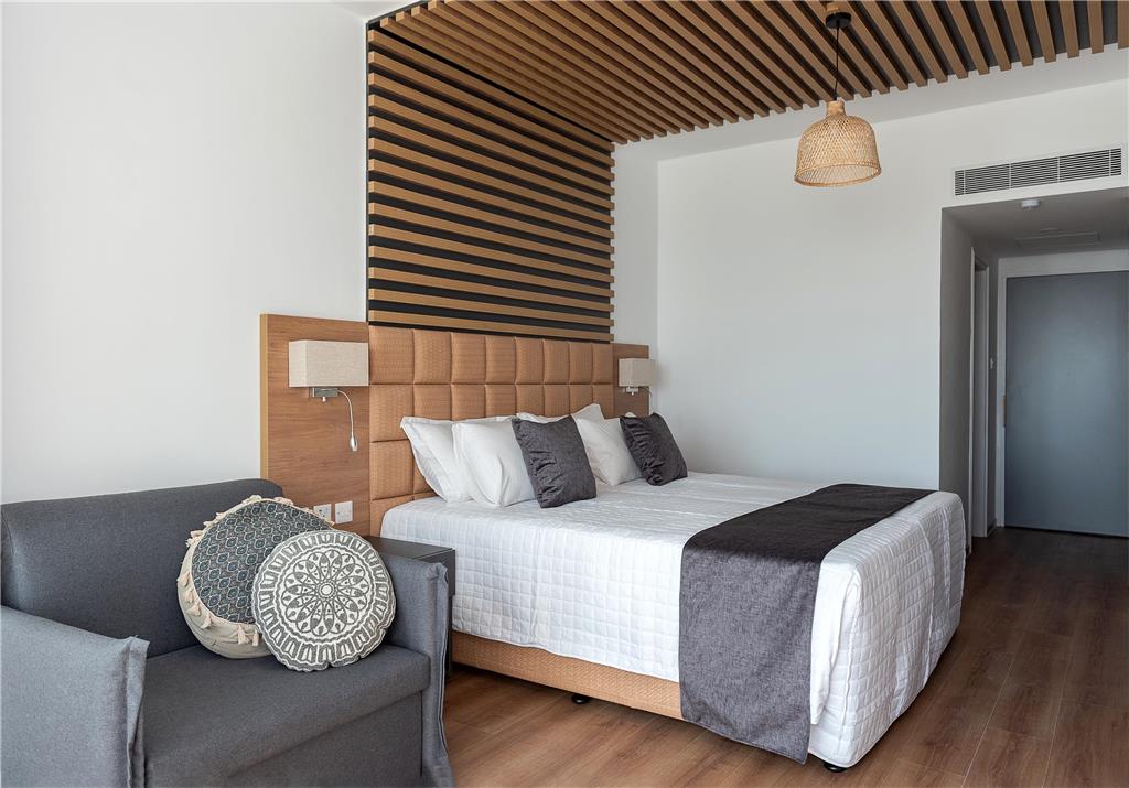 PIERE ANNE BEACH HOTEL-guestroom-Guest Room,Suite,On-Site.jpg