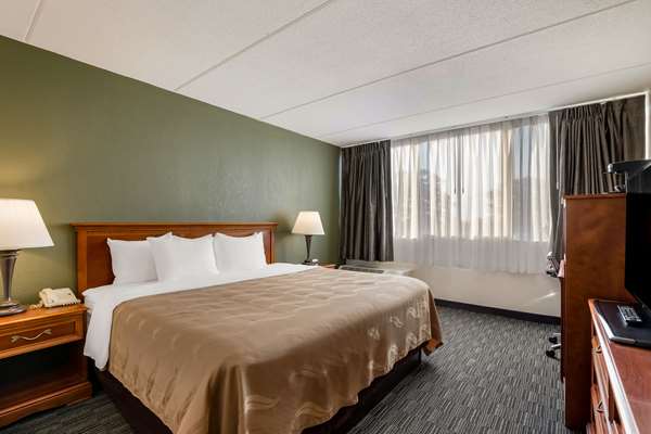  - Quality Inn I-80 Joliet - I-80, Exit 130