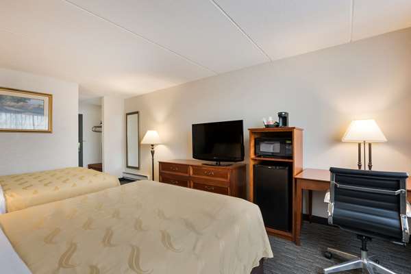  - Quality Inn I-80 Joliet - I-80, Exit 130