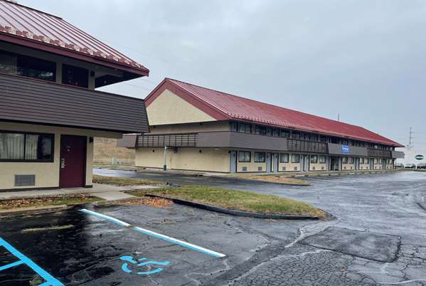 Exterior view - Travelodge Holland - I-475, Exit 8