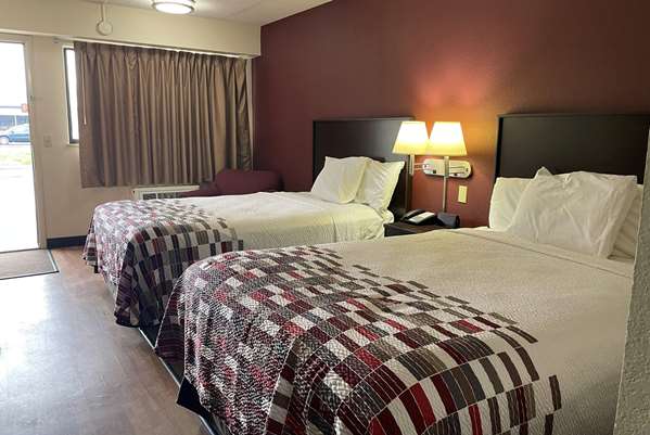  - Baymont Inn & Suites Holland - I-475, Exit 8
