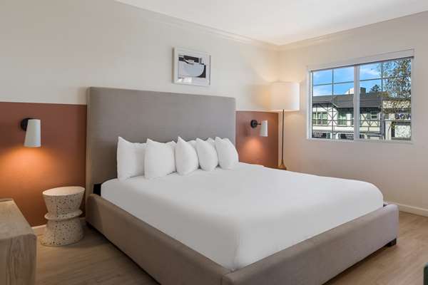  - Signature Inn Medical Center Oakland