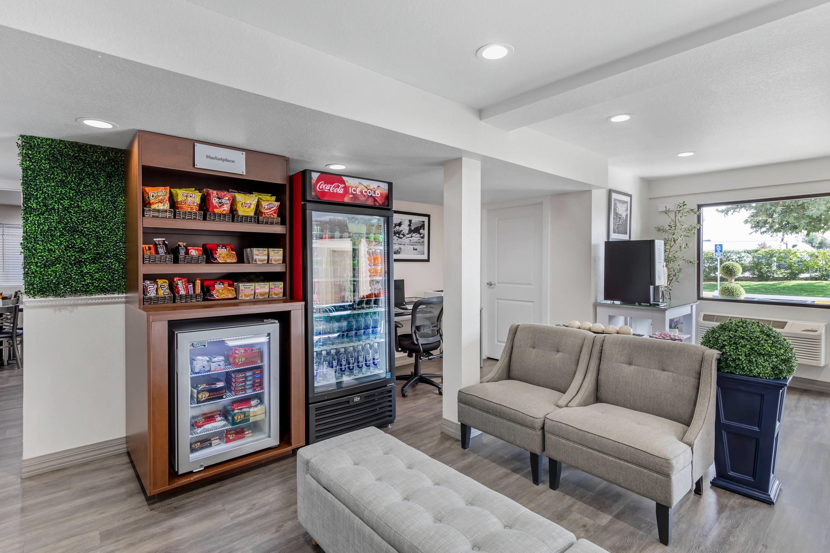 Hotel marketplace | Hillstone Inn, Ascend Hotel Collection