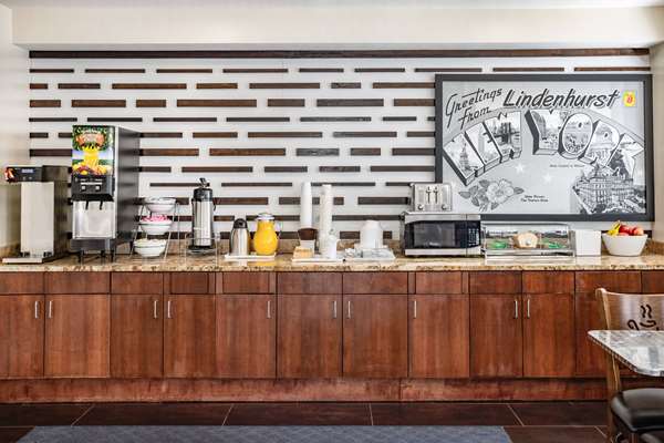  - Super 8 Motel Lindenhurst