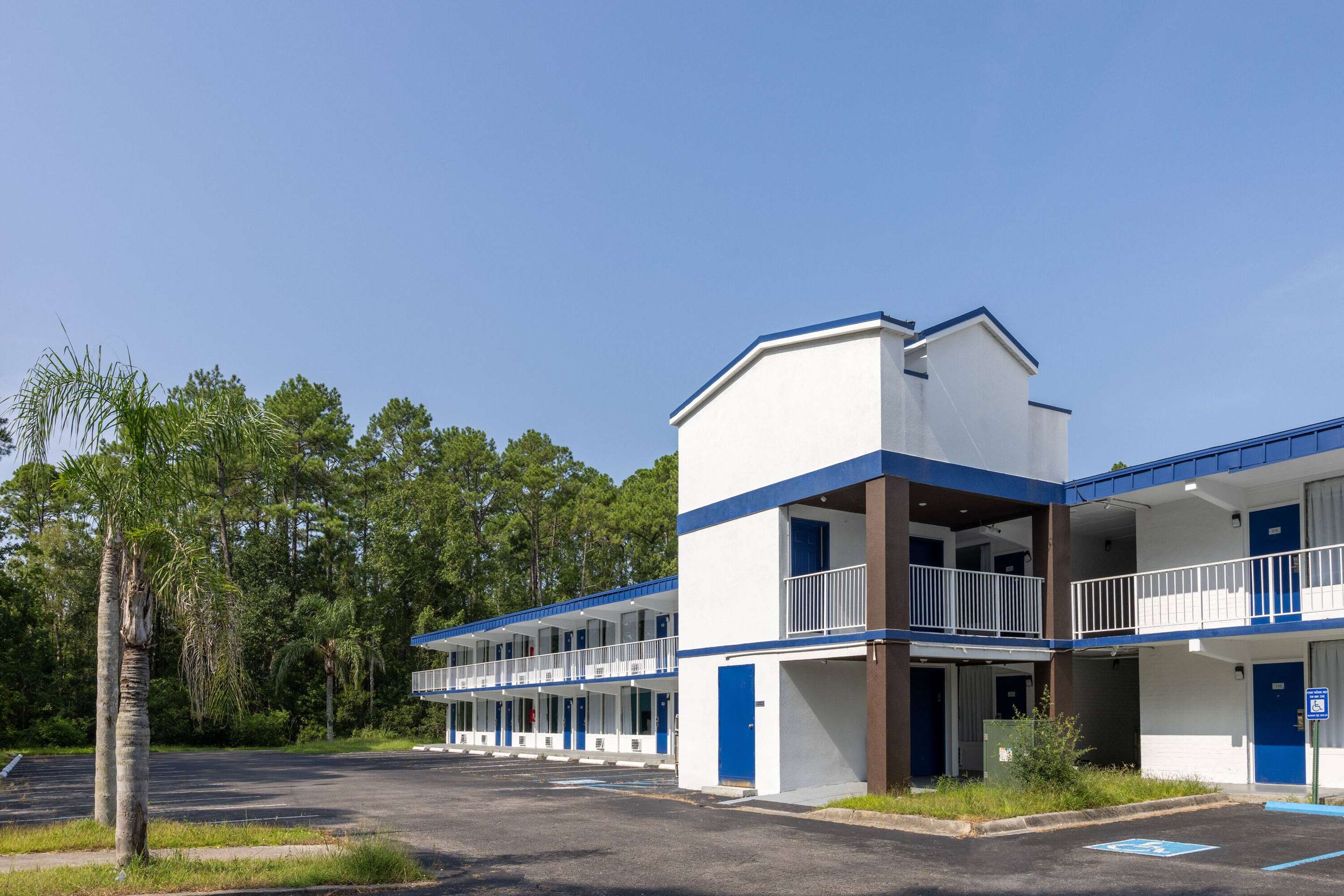 Exterior | Travelodge by Wyndham Kingsland GA