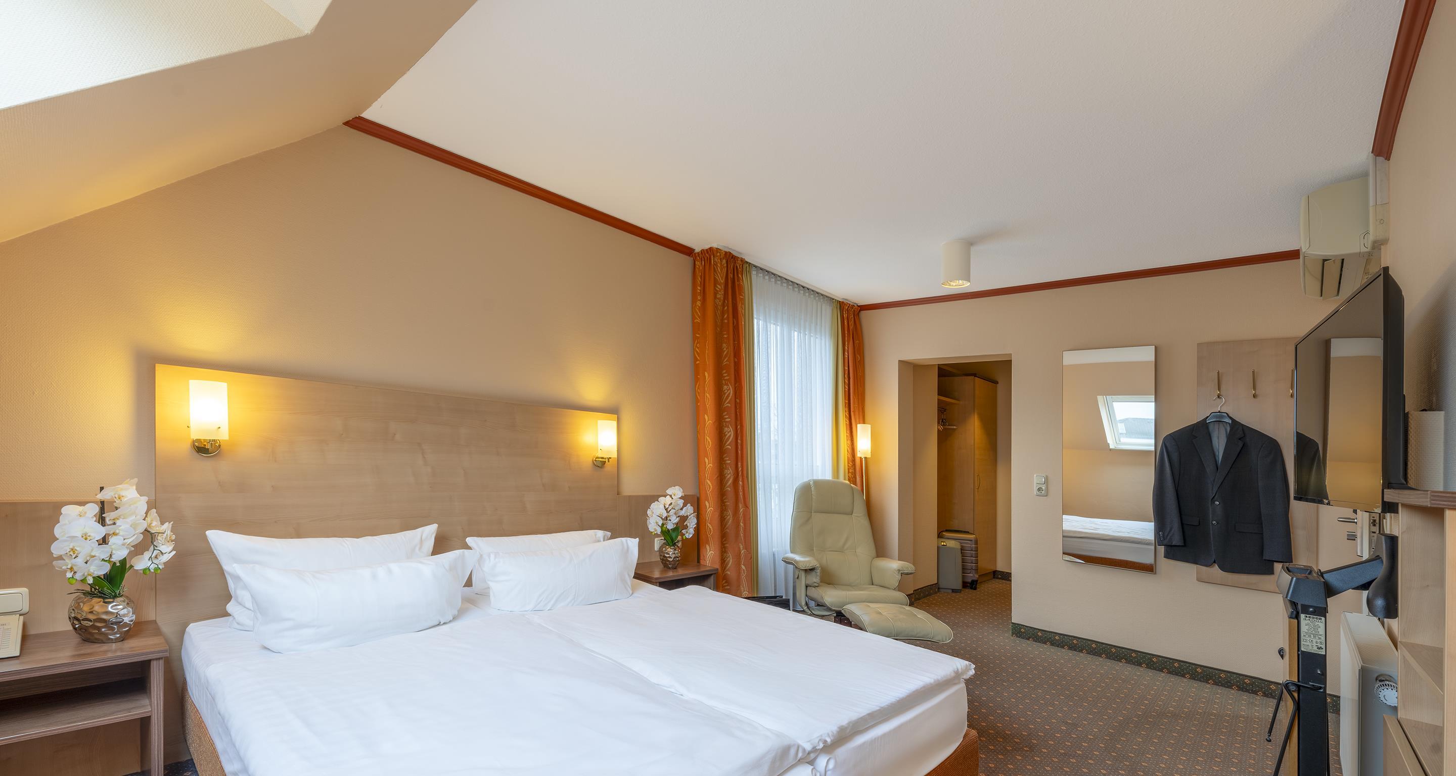 Sure Hotel by Best Western Hilden-Düsseldorf - Tap to explore photos