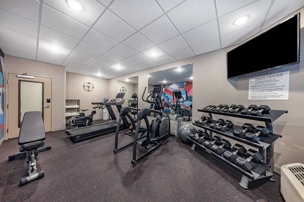 Fitness/ Exercise Room - AmericInn International Falls