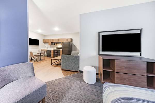 Suite - AmericInn International Falls