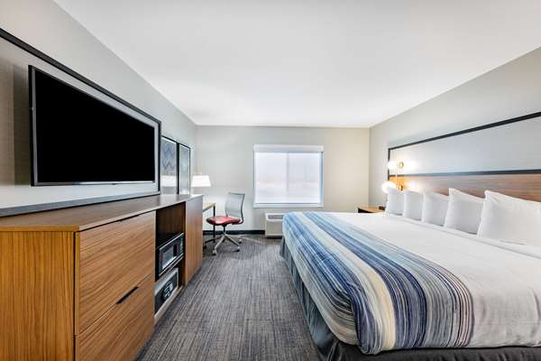 1 King Bed, Mobility Accessible Room, Roll-In Shower, Non-Smoking