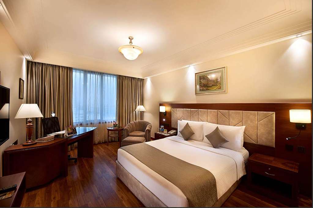 ACCORD PUDUCHERRY-guestroom-Guest Room,On-Site.jpg