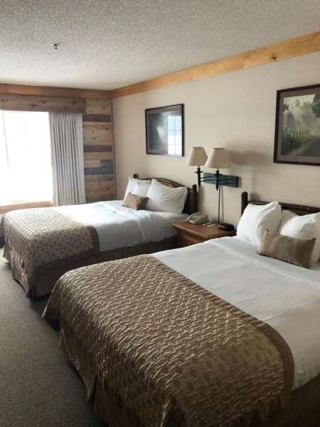  - Flat Creek Lodge Hayward