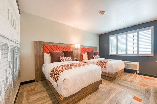  - Hotel Lexen Newhall