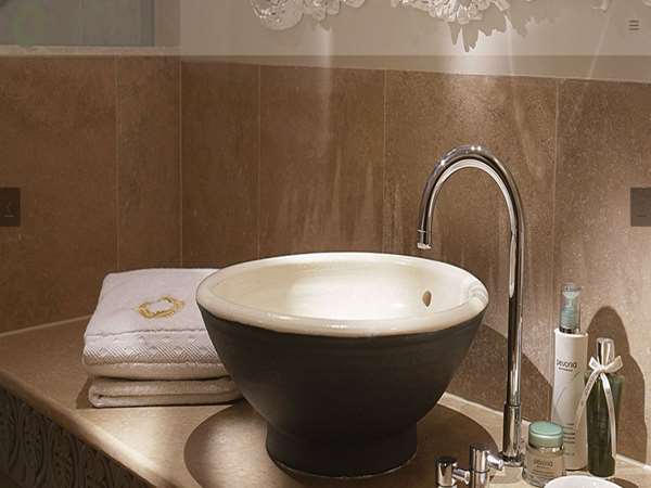 Guest Room,Bathroom,On-Site