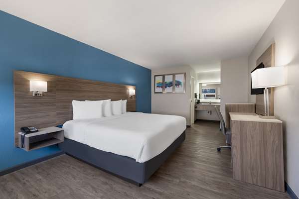  - SureStay Hotel by Best Western North Houston Spring