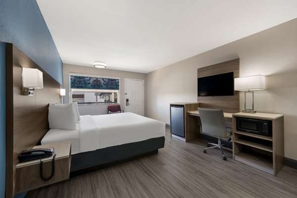  - SureStay Hotel by Best Western North Houston Spring