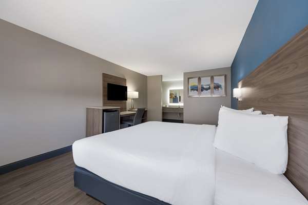 - SureStay Hotel by Best Western North Houston Spring