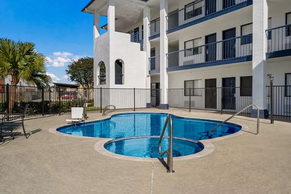 Pool - SureStay Hotel by Best Western North Houston Spring