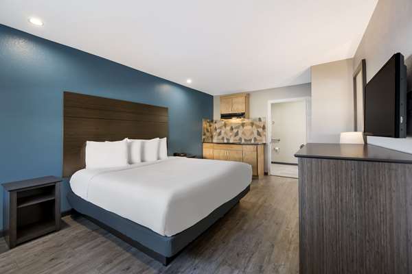  - SureStay Hotel by Best Western North Houston Spring
