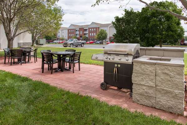  - Wyndham Garden Conference Center Urbana - I-74, Exit 183