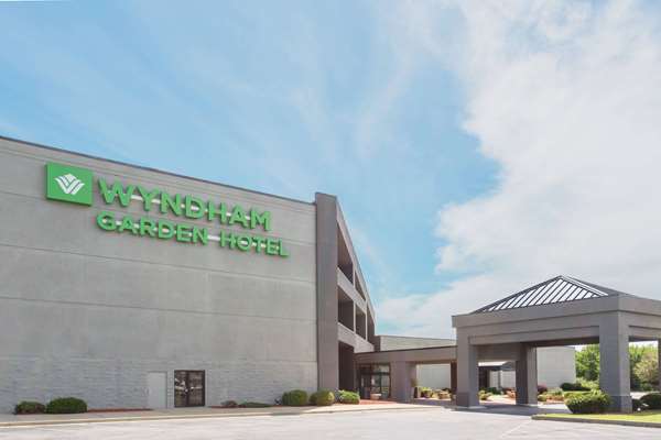 Exterior view - Wyndham Garden Conference Center Urbana - I-74, Exit 183