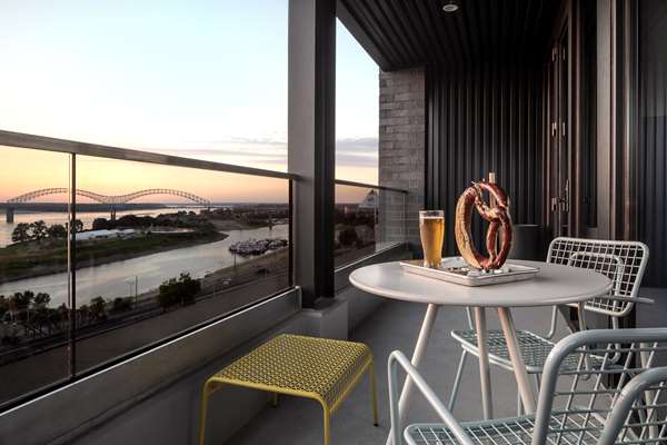  - Caption Hotel by Hyatt Beale Street Memphis - I-40, Exit 1