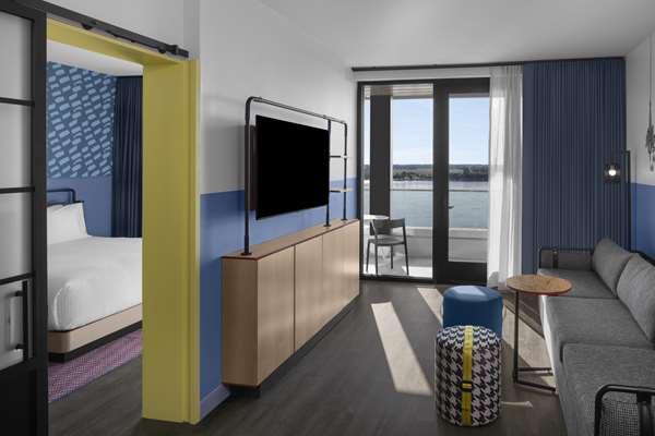 Suite - Caption Hotel by Hyatt Beale Street Memphis - I-40, Exit 1