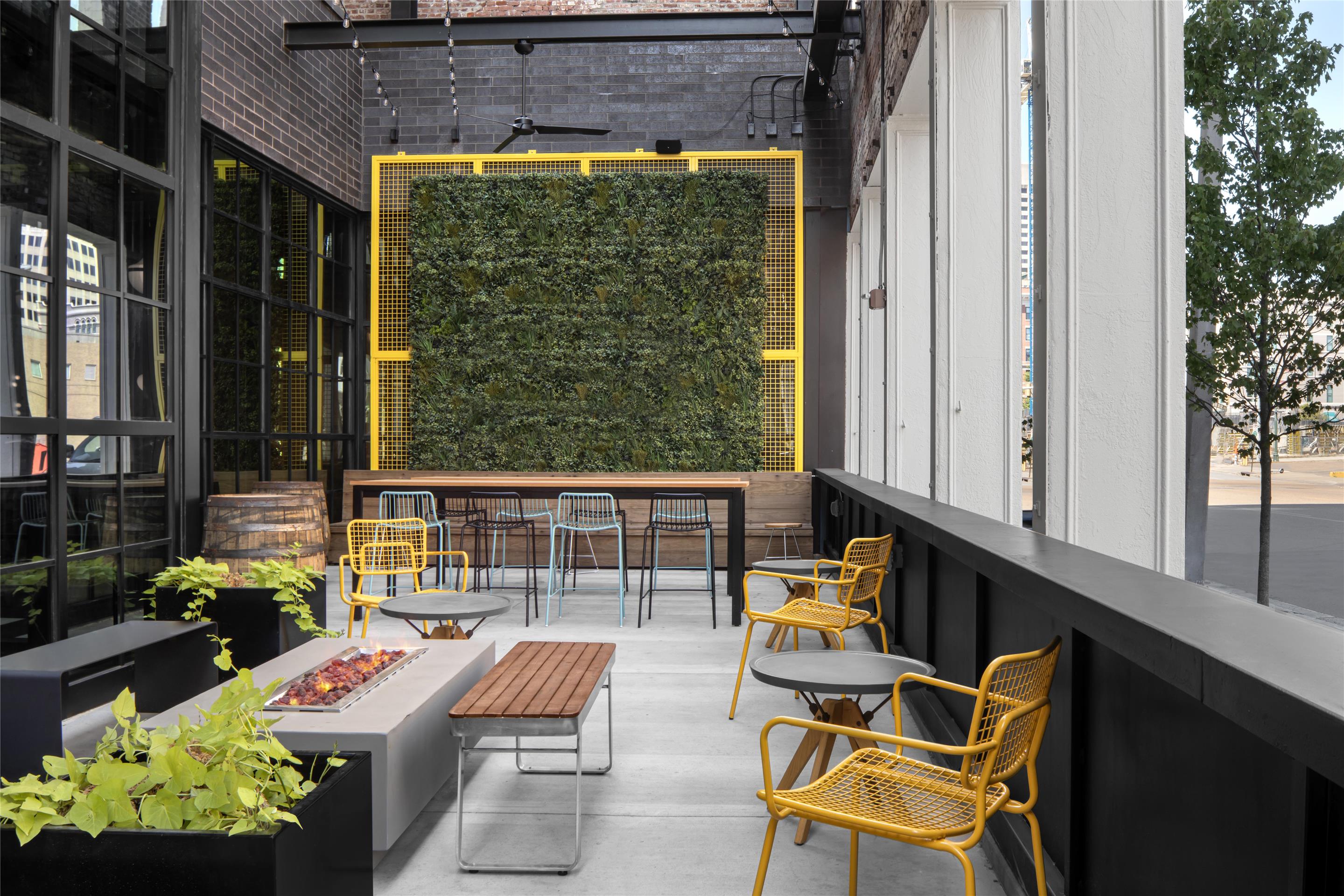 Bar Lounge