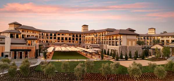 Exterior view - Grand Reserve at the Meritage Resort Napa