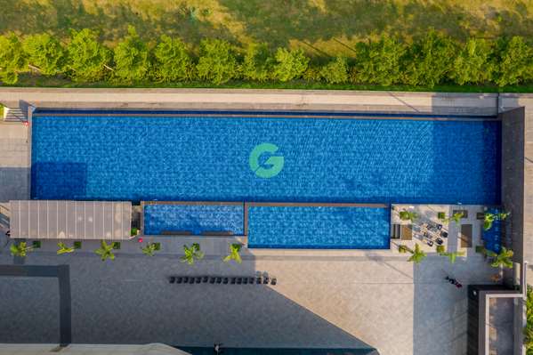 Pool,On-Site,Outdoor/Exterior,Property Amenity,Recreation,Exterior View of Building