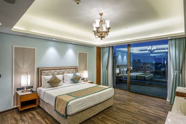 Suite,On-Site