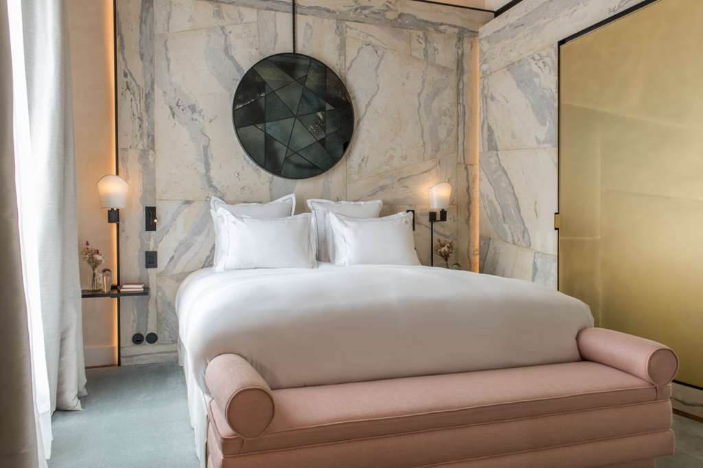 Guest photo