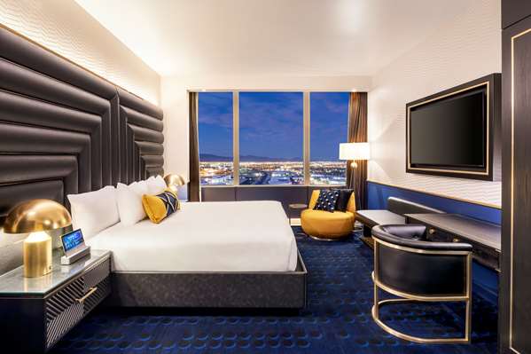 Suite - Circa Resort & Casino Downtown Las Vegas