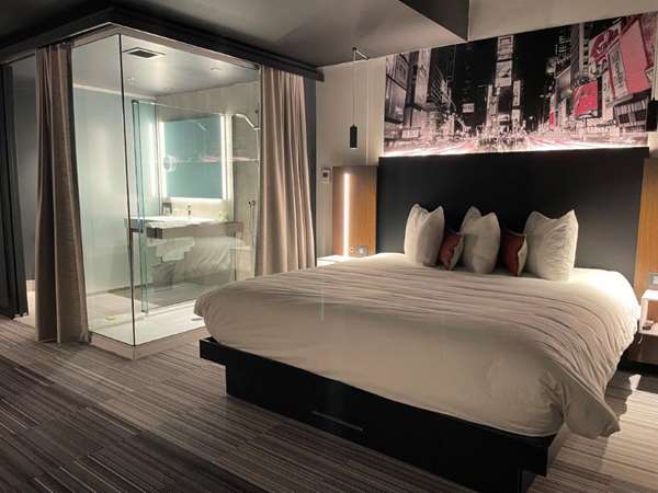  - Grand Times Hotel Laval