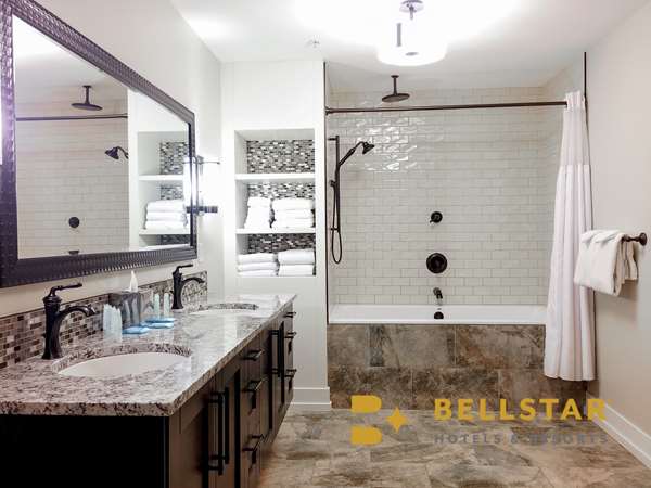  - Grande Rockies Resort Canmore