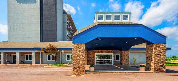 Exterior view - Orangewood Inn & Suites Kansas City - I-29, Exit 13