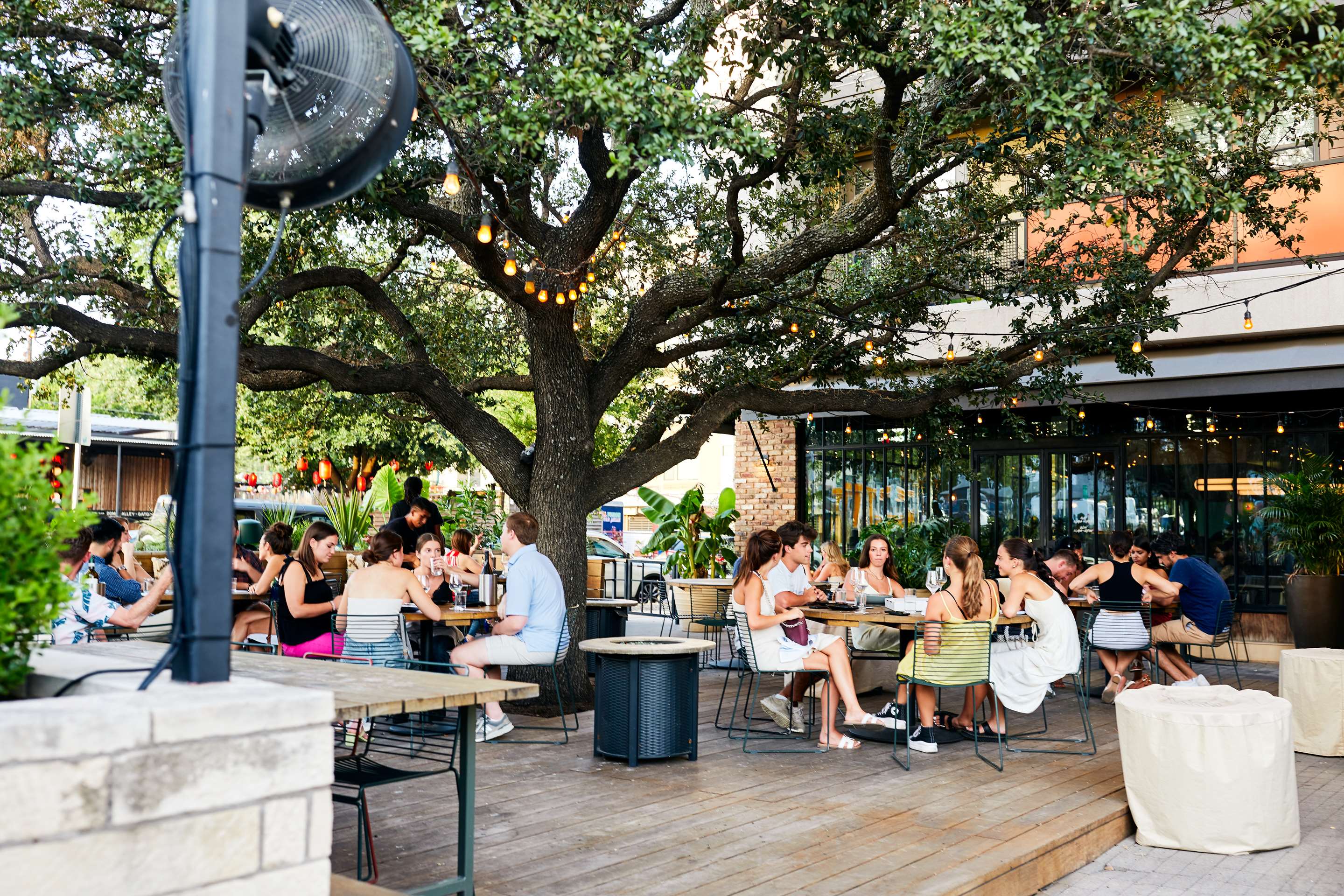 Sentral Austin Neighborhood Shoot | Sentral East Austin at 1614 E. Sixth
