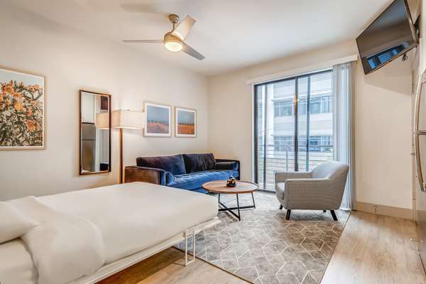 Suite - Sentral East Austin Apartment Hotel at 1630 East 6th