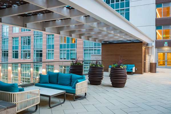 Exterior view - Sentral Union Station Apartments Denver - I-25, Exit 212